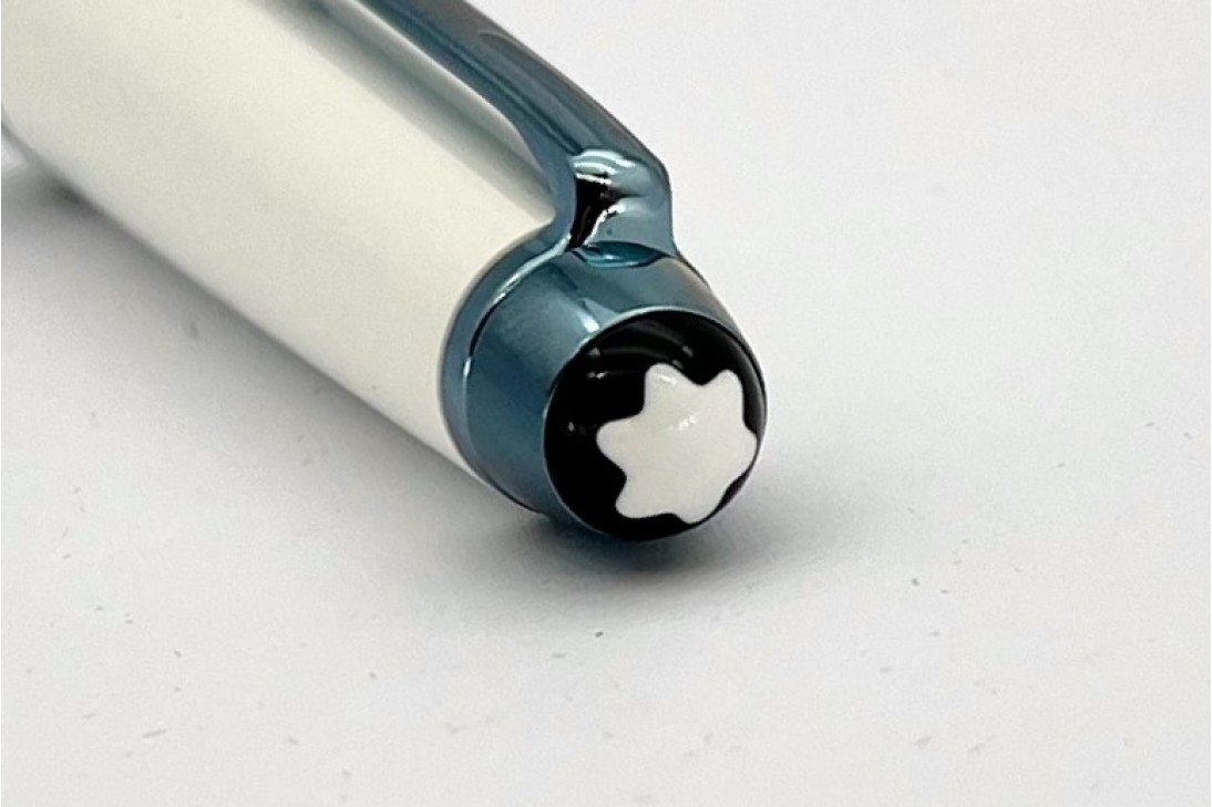 Montblanc MB129398 Meisterstuck 145 Glacier Classique White